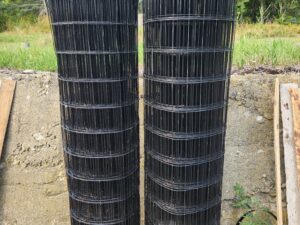 5'x100' 14.5g Black PVC-coated Welded Utility Wire