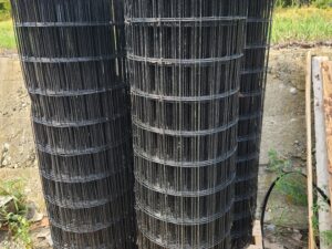 4'x100' 14.5g Black PVC-Coated Welded Utility Wire